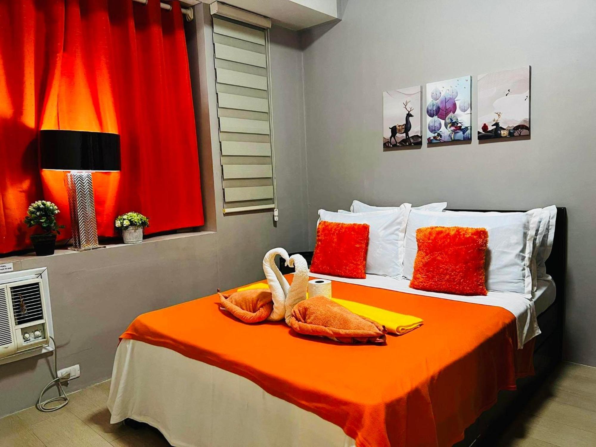 One Palm Tree Villas Condominium - Studio 10O With Balcony - Across Terminal 3 Airport Манила Екстериор снимка