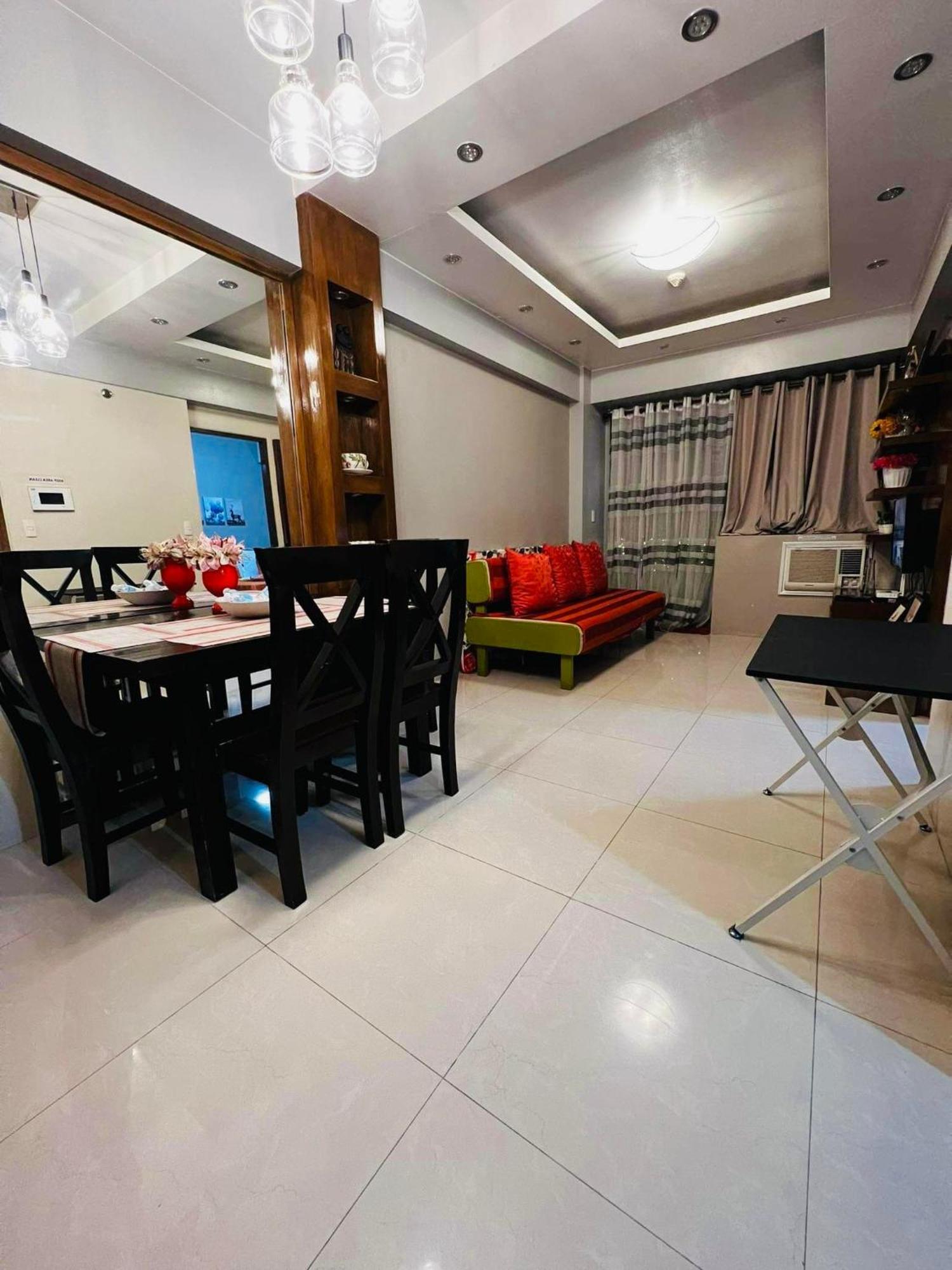 One Palm Tree Villas Condominium - Studio 10O With Balcony - Across Terminal 3 Airport Манила Екстериор снимка