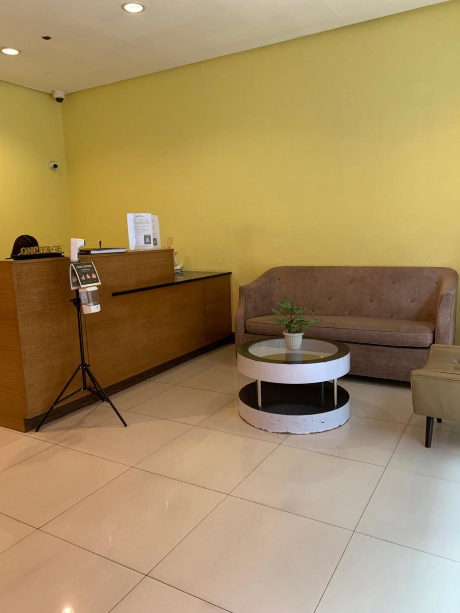 One Palm Tree Villas Condominium - Studio 10O With Balcony - Across Terminal 3 Airport Манила Екстериор снимка